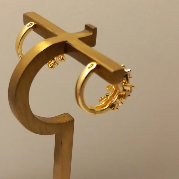 Hope Drop Earring Elephant With Zircon Gold Layered/Oro Laminado NWOT - Picture 6 of 15